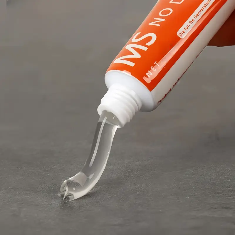 Contact Cement Glue - 透明で耐久性の高い釘不要接着剤 (取り付けパッド付き) – 小さなチューブの精密塗布、高強度金属接着、Ba